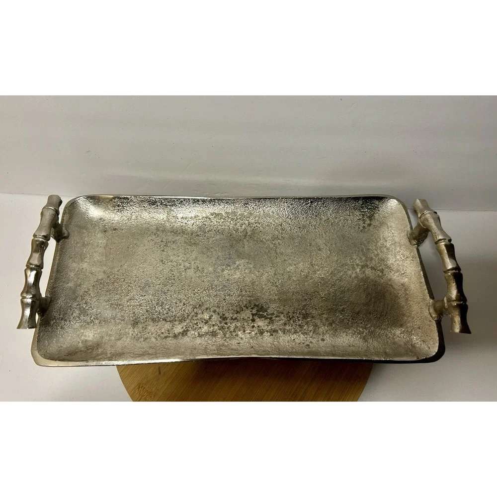 Silver‎ Aluminum Tray With 